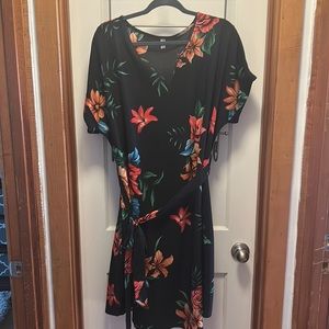 Shirt dress with tie